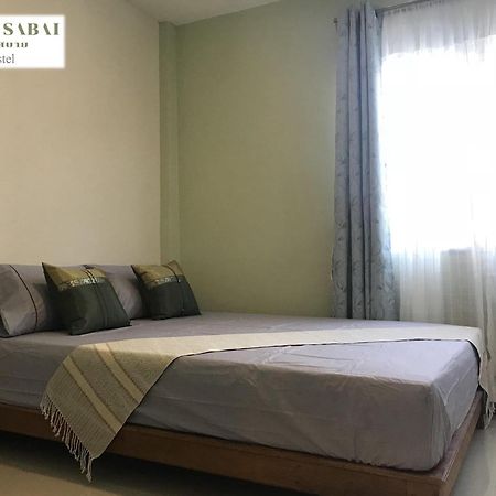 Saen Sabai Hostel Бангкок Экстерьер фото